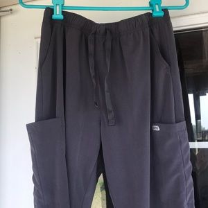 Super comfy Elevate IRG scrub pants